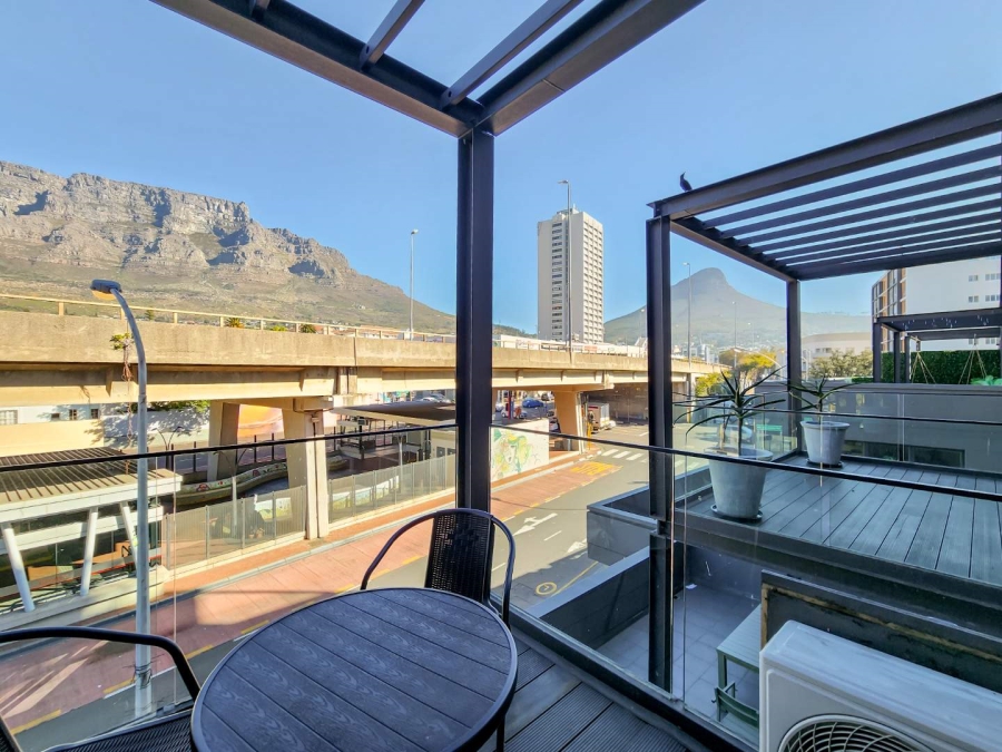 2 Bedroom Property for Sale in Gardens Western Cape